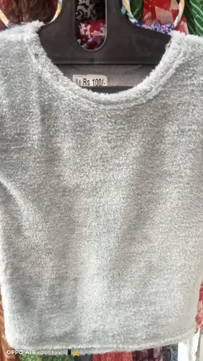 Girls top grey colour (fur)